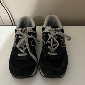 New Balance navy blue, grey, and White Sneakers